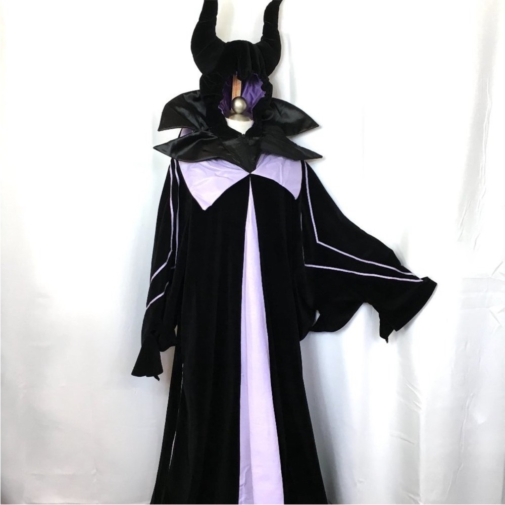 Rare authentic vintage Disney Maleficent Costume XXL